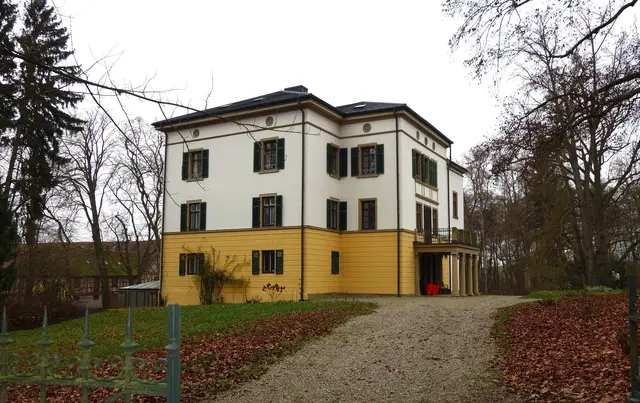 Die Cotta`sche Villa im Hipfelhof mit parkähnlichem Gelände. | Foto: Isolde Reitz