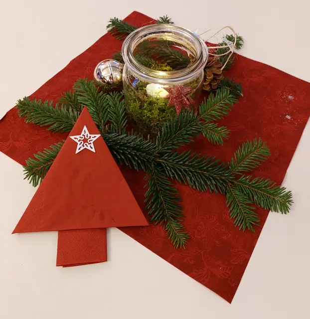 Alle Tische waren festliche geschmückt | Foto: Eigenes Bildmaterial