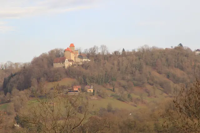 Vom Wanderparkplatz Steinerner Tisch in Döttingen nach Weilersbach und zurück | Foto: Ralf Röser