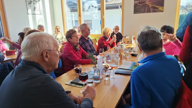 gesellige Runde 2 | Foto: Monika Breusch