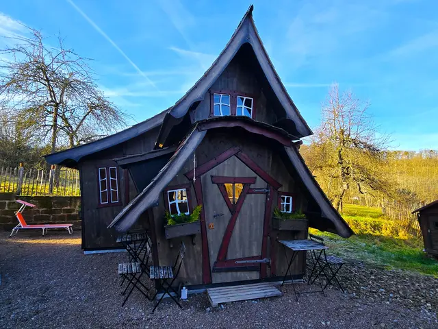 Die Häuschen sind krumm und schief und sehen einfach bezaubernd aus. | Foto: Heidrun Rosenberger