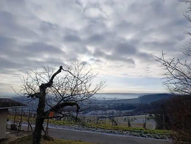Rechts dagegen geben sich Wolken und Nebelschwaden ein Stelldichein | Foto: Aurelia Kling