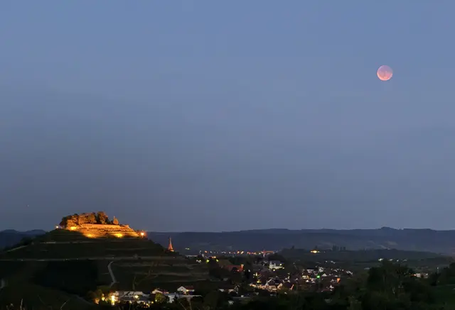 Blutmond über Weinsberg | Foto: Moni Bordt
