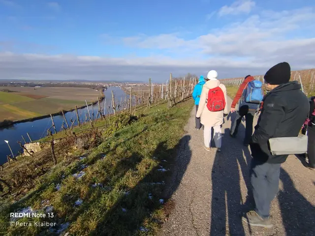 immer wieder ließ man die Blicke schweifen | Foto: E. Rosendorf