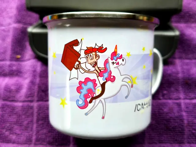 Eine emaillierte Blechtasse. | Foto: Heidrun Rosenberger