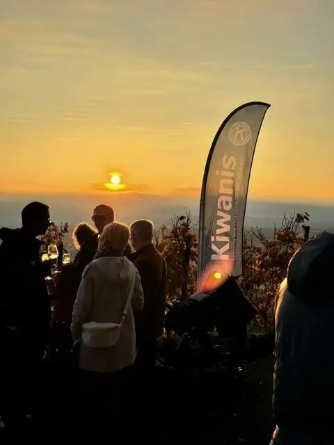 Öffentlicher Glühweinausschank von Kiwanis am Wartberg. | Foto: ssc