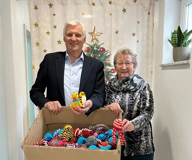 Bild: von links: Karl Seiter und Elisabeth Gottschick  | Foto: Quelle: Stiftung