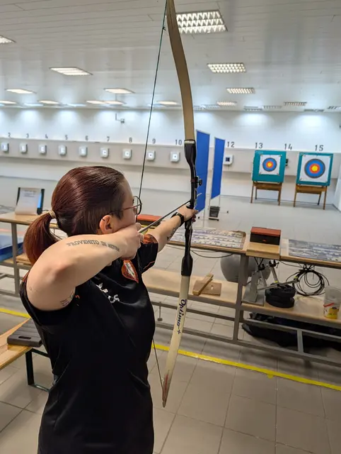Rebecca "Beccs" Nier am Bogen. Auch hier gingen nur 3 Pfeile in die Wertung ein.  | Foto: Schützengilde Neckarsulm e.V.