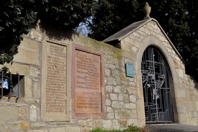 Ilsfeld. Friedhofstor. | Foto: Daniela Somers