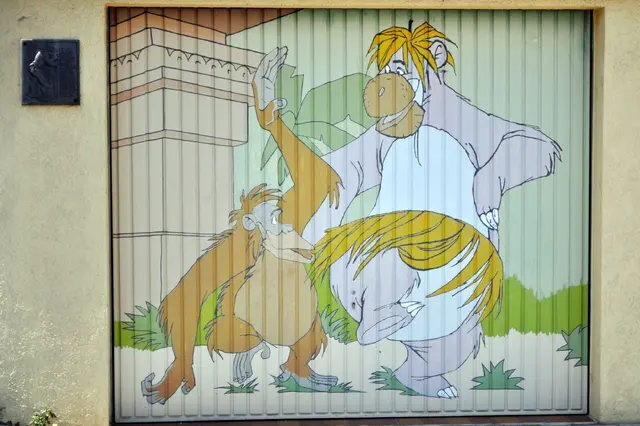 Neckarwestheim. Hier hat der Eigentümer das Garagentor zum Hingucker gestaltet. | Foto: Daniela Somers