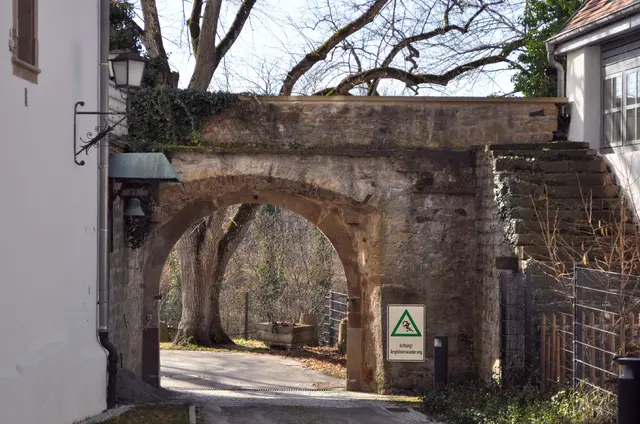 Talheim. Unteres Schloss. Tor zum Schloss. | Foto: Daniela Somers
