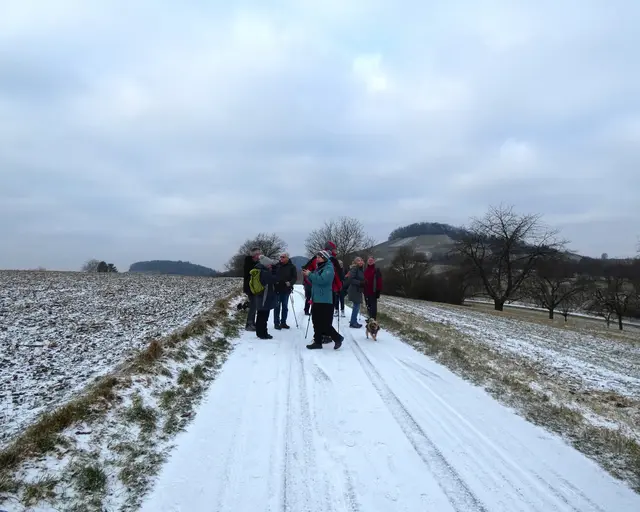 Unterwegs muss man immer mal stehenbleiben, um die weiß überpuderte Landschaft zu genießen.  | Foto: sigischlottke