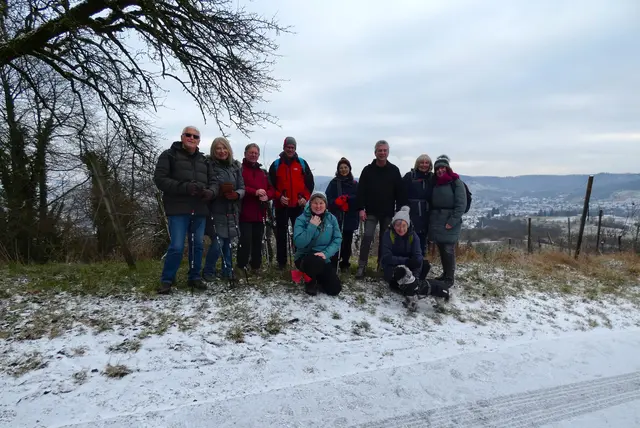 Hoch oben auf dem Forstberg - wir genießen die Aussicht und das Miteinander. Perfekt für ein Gruppenfoto.  | Foto: Michael Harmsen