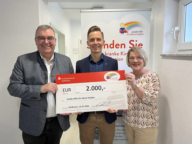 Bild: von links: Walter Müller, Jonas Banar und Bruni Müller | Foto: Quelle: Stiftung