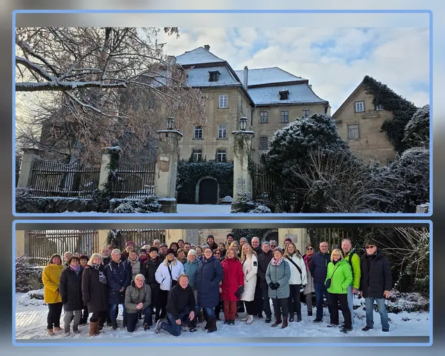 Gruppenfoto mit der Gräfin vor dem Schloss. | Foto: privat Sibylle Tröber
