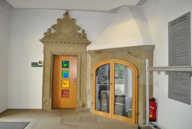 Tür im Grekenschloß in Bad Friedrichshall. Hier vereint sich alt und neu auch sehr schön. | Foto: Daniela Somers