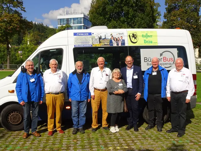 Teilnehmer der Tagung von den Bürgerbusvereinen Bad Wimpfen und Bad Rappenau  
 | Foto: Klaus Ries-Müller