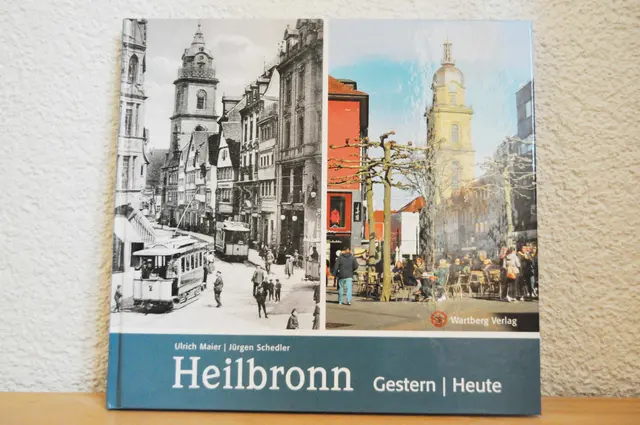 Bei diesem Buch werden die alten Bilder den aktuellen Bildern gegenüber gestellt. So kann man sich sehr gut vorstellen wie es früher einmal aussah. | Foto: Daniela Somers