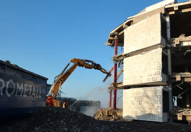 Und wieder ein Stück heraus gerissen.... | Foto: sigischlottke