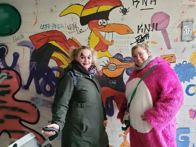 Da lacht der hühnerlausige Gigger und freut sich auf die Gäste des Kinderfaschingsumzuges. | Foto: Hans Peter Schmitt