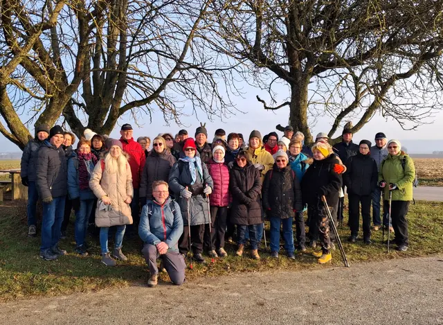46 Teilnehmerinnen und Teilnehmer hatte der Schwäbische Albverein, Ortsgruppe Untersteinbach bei seiner ersten Seniorenwanderung ("Runde um Öhringen") im Jahr 2026. | Foto: Schwäbischer Albverein, Ortsgruppe Untersteinbach / Dietmar Binder