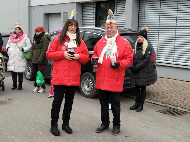 Martin (Meff) Zimmermann, auch so ein Urgestein des Jagstfelder Hühnerlaus-Faschings. Ja, die Schlacht ist geschlagen, aber noch lange kein Feierabend. | Foto: Hans Peter Schmitt