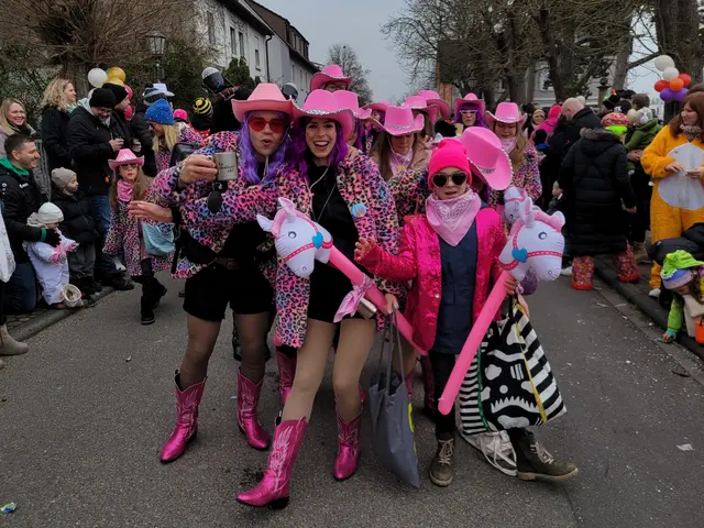 . . . es geht auch anders. So gefallen mir die Girls schon besser. Dazu noch diese Fröhlichkeit. Passt! | Foto: Hans Peter Schmitt