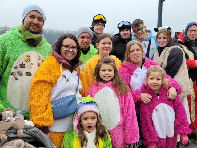 Glückliche Menschen. Ein schöner Umzug. Eine wichtige Ablenkung in den aktuell bescheidenen Zeiten. | Foto: Hans Peter Schmitt