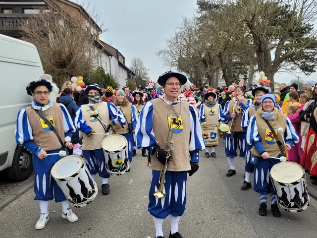 Der Bad Rappenauer Fanfarenzug. Der war bei allen Sommerfesten im Bad Rappenauer Kurpark mit dabei. Der ist richtig gut. | Foto: Hans Peter Schmitt