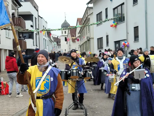 Wieder ein Spielmannszug. Die sorgen für eine gute Stimmung am Straßenrand. | Foto: Hans Peter Schmitt