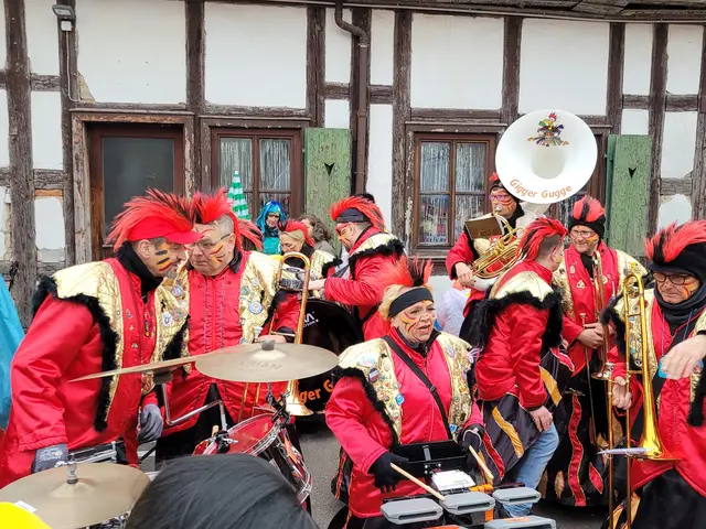 Sie sammeln sich, gleich geht´s wieder los und es rappelt im Karton. | Foto: Hans Peter Schmitt