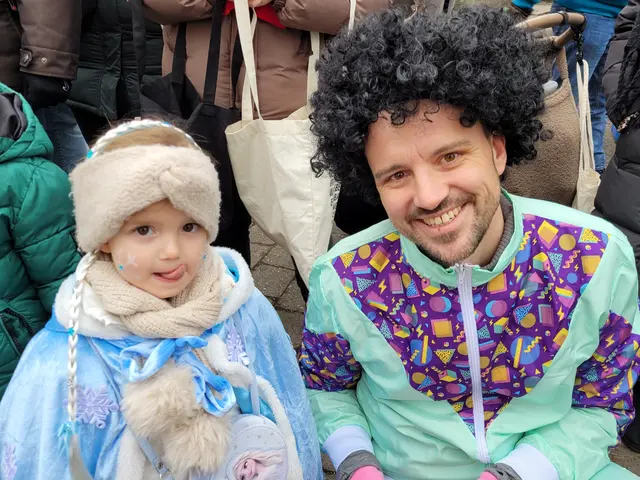 Am allerschönsten ist es, wenn er Papa mitmacht. Das tröstet über seine "Fehlzeiten" zu Hause etwas hinweg, denn er muss unter der Woche ja arbeiten. | Foto: Hans Peter Schmitt