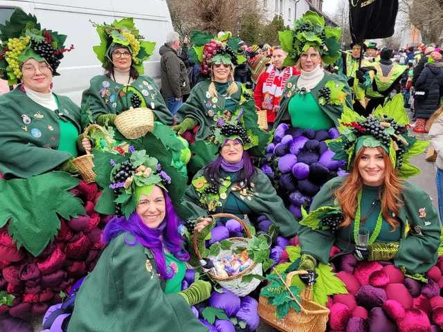 Sind sie nicht schön, die Trollinger-, Riesling, Spätburgunder, Schwarzriesling und Lemberger-Damen? | Foto: Hans Peter Schmitt