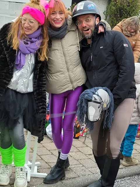 "Hoppe, hoppe, Reiter, wenn er fällt, dann schreit er." Der gute Mann war völlig nüchtern, keine Sorge. | Foto: Hans Peter Schmitt