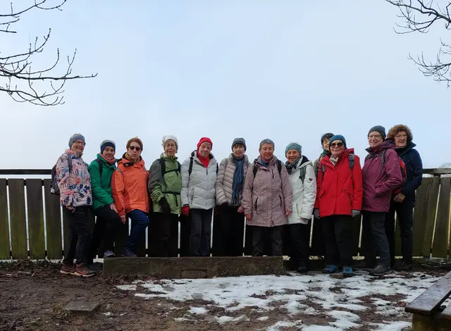 "Wanderer über dem Nebelmeer"- die Kneippianer auf dem Galgenberg über Heilbronn | Foto: Foto privat