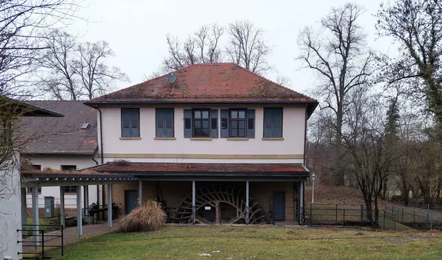 Die Hammerschmiede mit Mühlrad im Widmannstal (Leinbachtal) wurde schön restauriert. | Foto: Foto privat