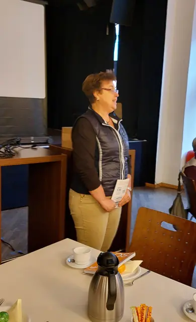 Elke Heininger begrüßt die LandFrauen und die Gäste | Foto: Eigenes Bildmaterial
