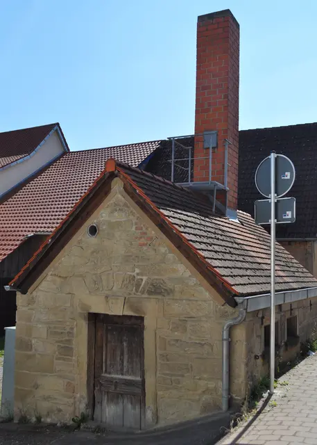 Meine Frage wurde beantwortet. Ja, in diesem Backhäusle wird noch gebacken. | Foto: Daniela Somers