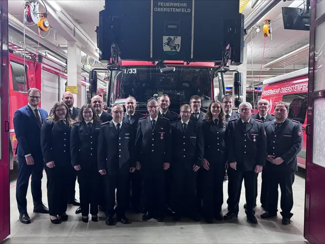 Alle beförderten und geehrten Mitglieder der Freiwilligen Feuerwehr Oberstenfeld | Foto: Freiwillige Feuerwehr Oberstenfeld