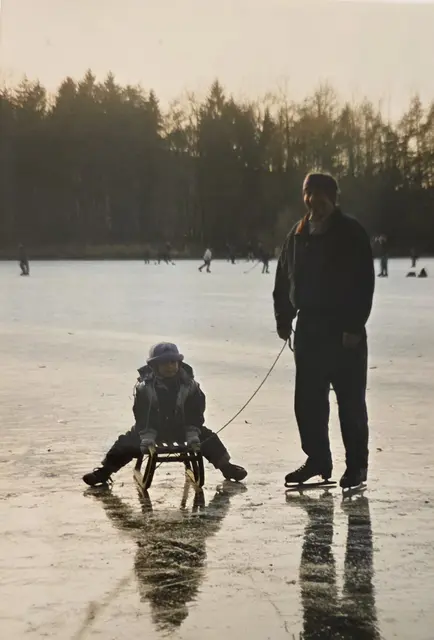 Schlittschuhspaß gab es im Winter 1992/93 auf dem Bleichsee bei Löwenstein.  | Foto: Susanne Strauch