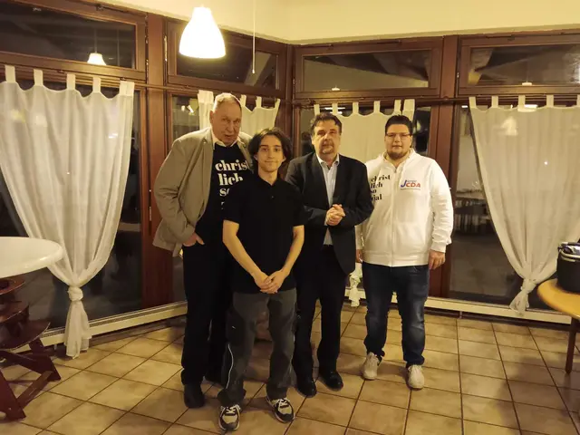 V.l.n.r: Michael Kuttruff, Niklas Klöss, Dennis Radtke, Felix Gläser | Foto: Vermerk Urheber