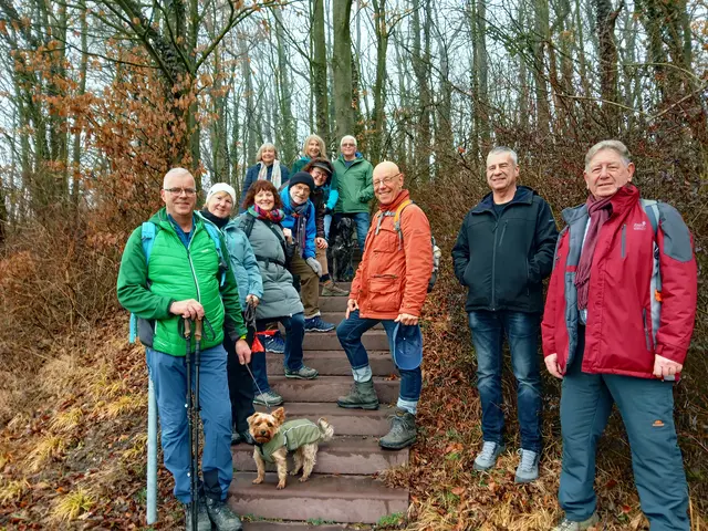 Am ersten Vesperplatz angelangt - der eignet sich gut für ein Gruppenfoto.  | Foto: Beate Bonte