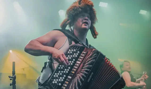Ein bisschen verrückt sind die Finnen ja schon: also diese Finnen. Steve'N'Seagulls gehören zwischenzeitlich zu den bekanntesten Vertretern ihres Landes. Bei blacksheep sind sie am 27. Juni zum dritten Mal. | Foto: Michaela Keicher