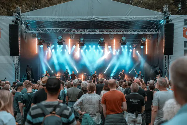 Professionelle Organisation, professionelle Bühnentechnik, großartige Künstler: Das ist das eintägige Musikfestival der Kulturinitiative blacksheep im Bonfelder Schlosspark. Max Mutzke, Steve'n'Seagulls, Vanja Sky und viele mehr stehen am Samstag, 27. Juni, auf der Bühne. | Foto: Michaela Keicher
