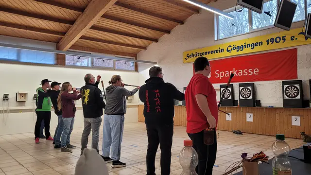 Geschossen wurde auf Auf Dart-Auflagen in 5m Entfernung | Foto: Heike Donges