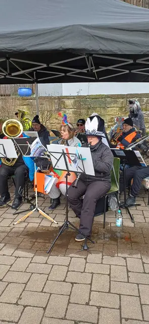 Die "Alten Kameraden" beim Kinder- und Jugendumzug des Carnevalclub Massenbachhausen 2026 | Foto: Blaskapelle Alte Kameraden Massenbachhausen e.V. 1986 Leintalmusikanten