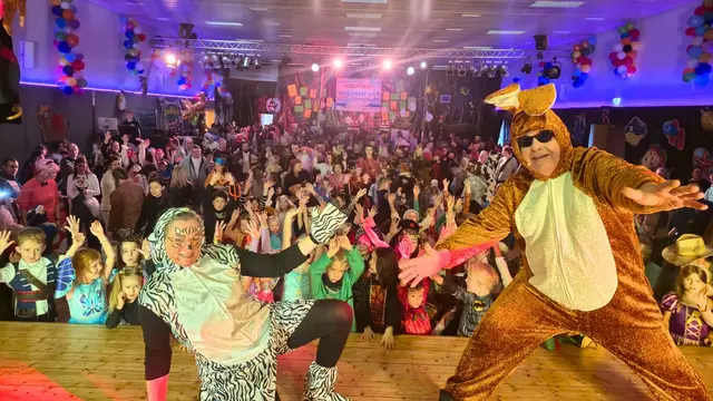 Super Stimmung beim TV-Kinderfasching in der Eppinger Stadthalle | Foto: tv