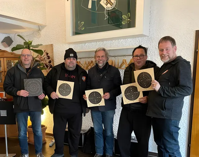 Die Neckarsulmer Mannschaft GK3 v.l.n.r.: Holger Schwab, Theodoros Papadopoulos, Stefan Gruß, Dimitrios Hatzopulos, Steffen Will | Foto: Schützengilde Neckarsulm e.V.