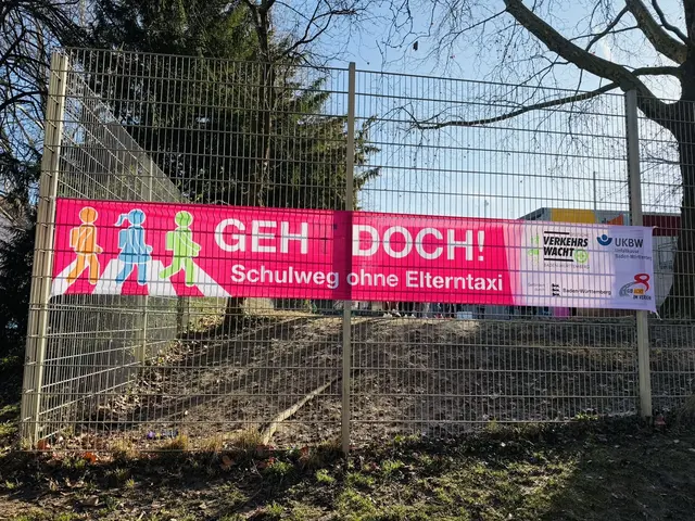 Banner vor der Schule | Foto: Innenstadtgrundschule 