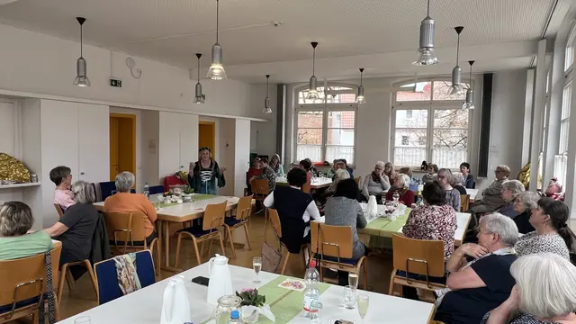 Märchenerzählerin Ingrid Jesussek zu Gast beim Frauenfrühstück der Cleebronner LandFrauen | Foto: privat